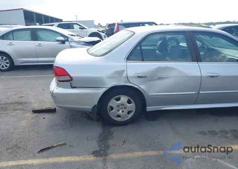 2002 Honda Accord 3.0 Ex z USA, uszkodzony, nr VIN 1HGCG16512A024582